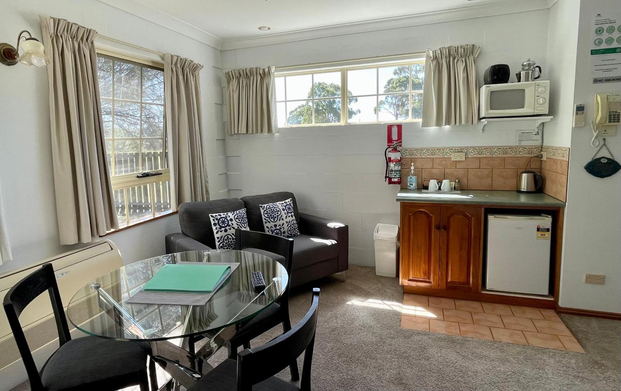 Swansea Cottages & Lodge Suites Екстериор снимка