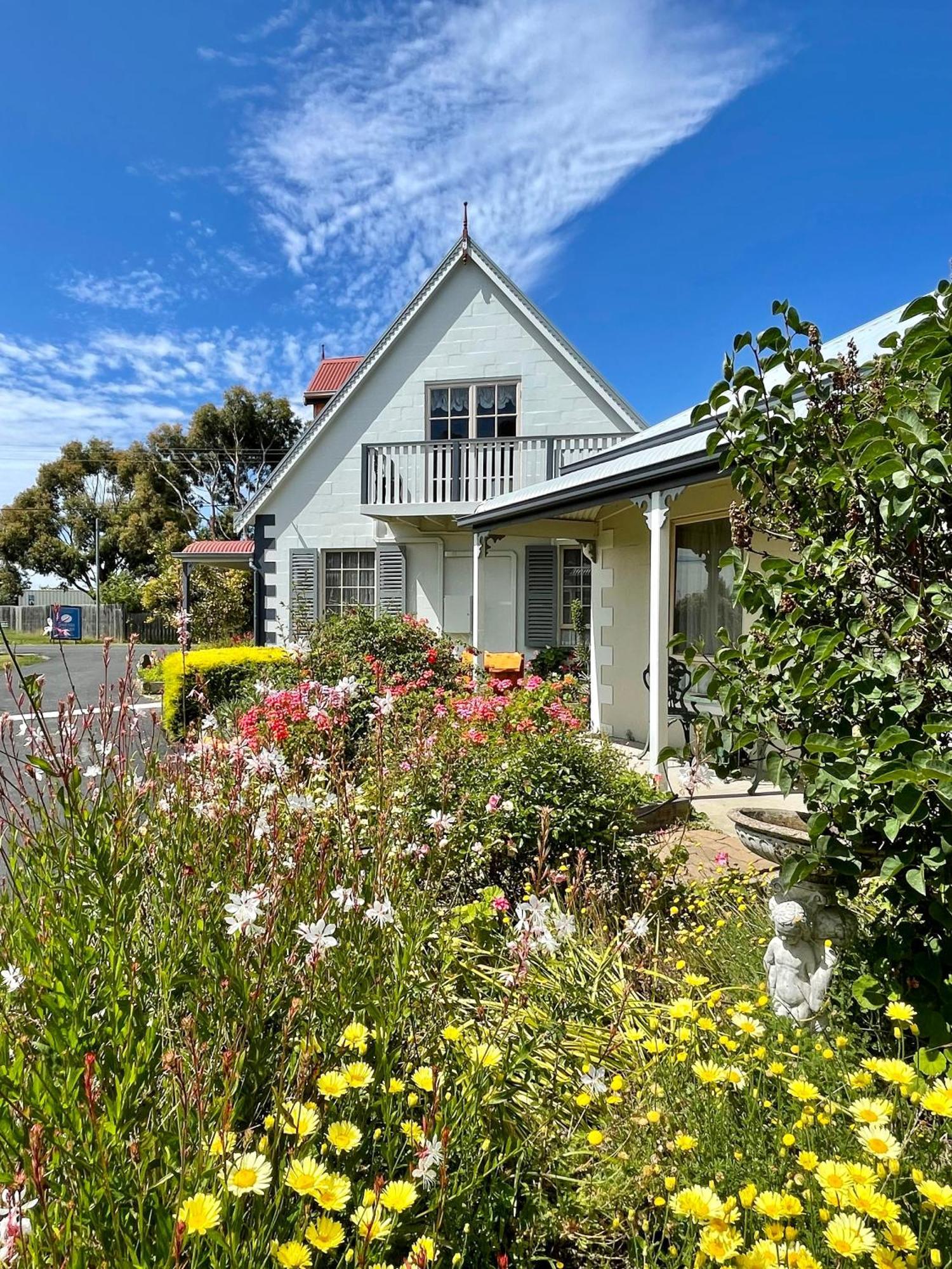 Swansea Cottages & Lodge Suites Екстериор снимка