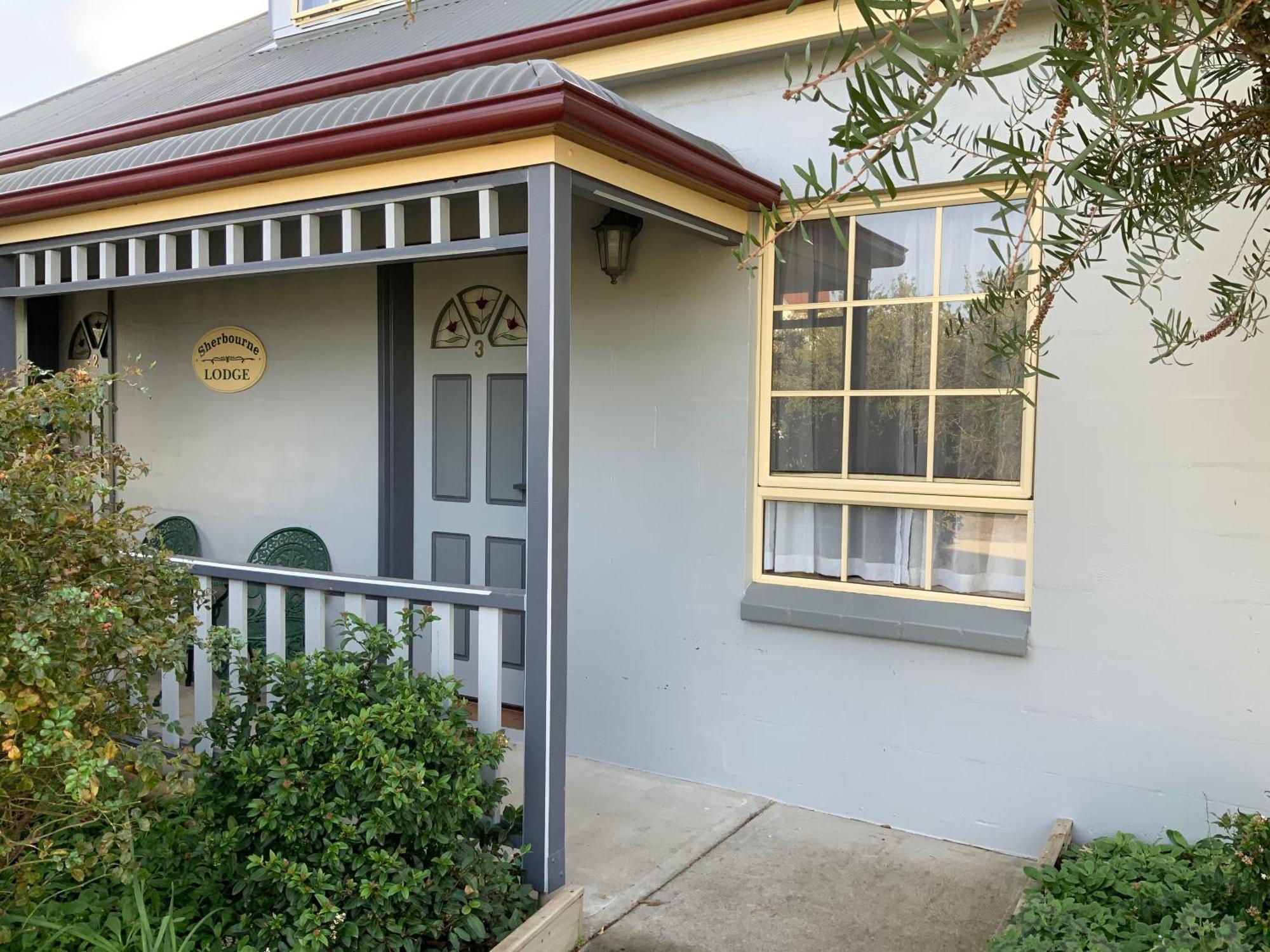Swansea Cottages & Lodge Suites Екстериор снимка
