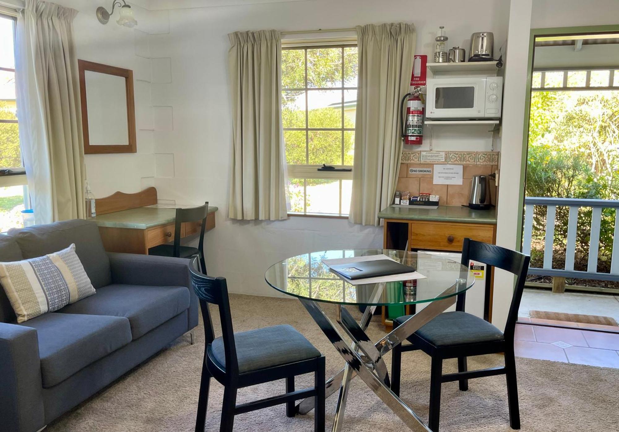 Swansea Cottages & Lodge Suites Екстериор снимка