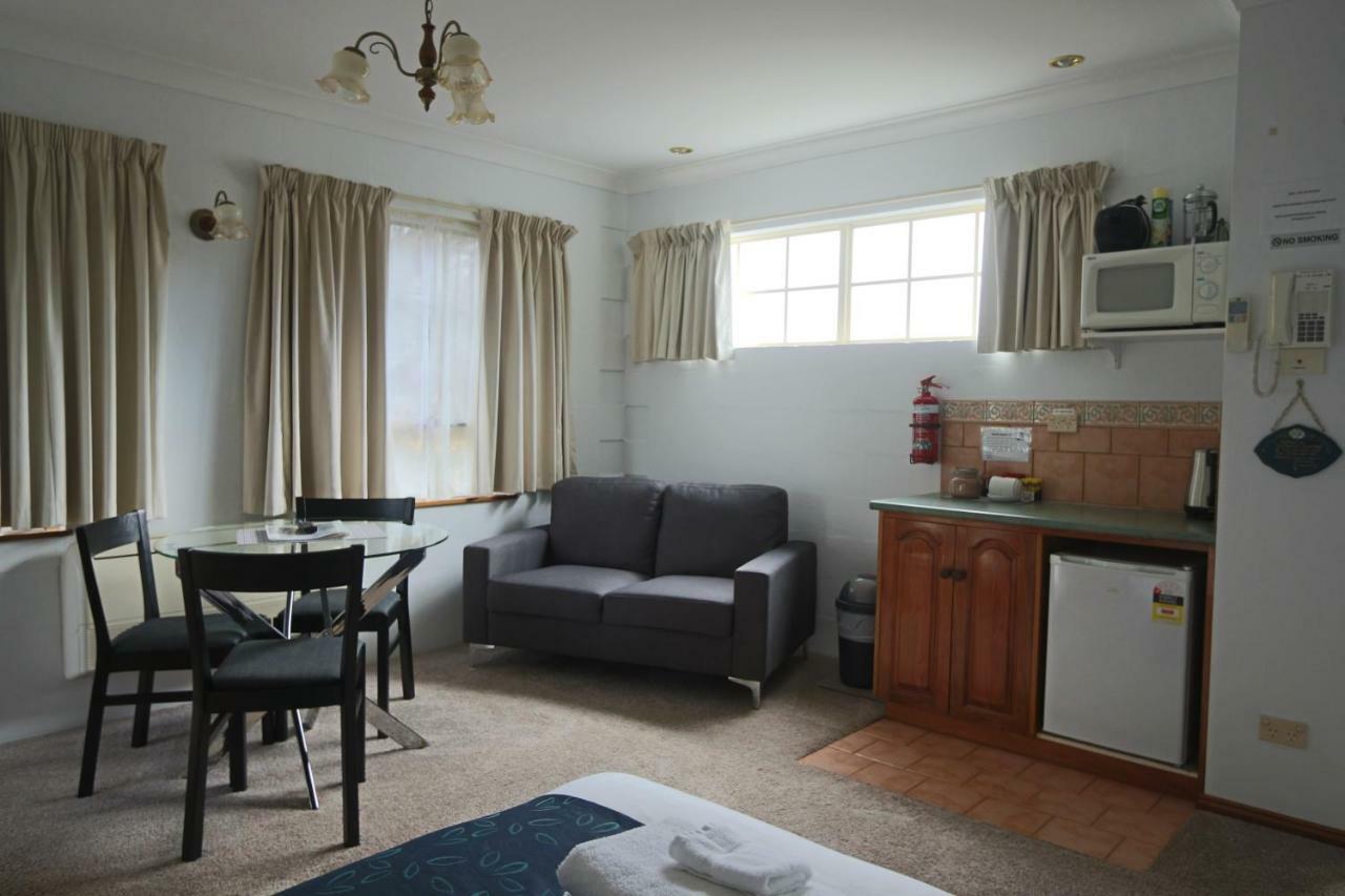 Swansea Cottages & Lodge Suites Екстериор снимка