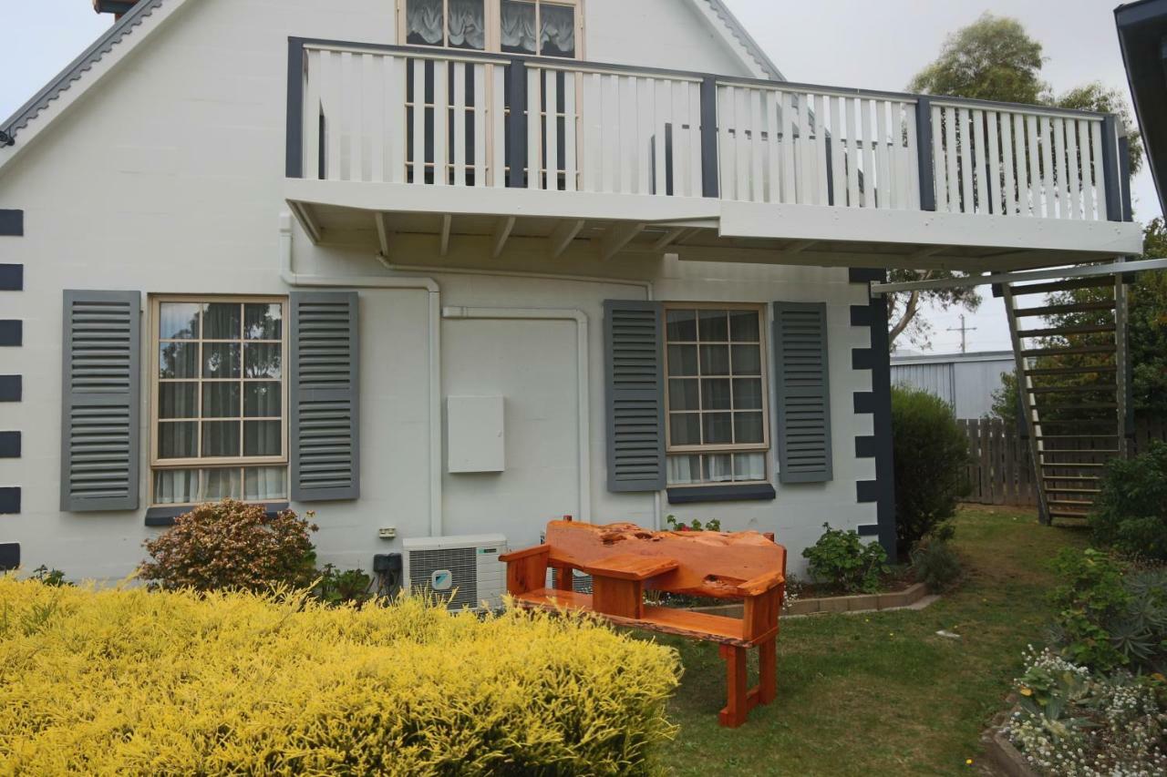 Swansea Cottages & Lodge Suites Екстериор снимка