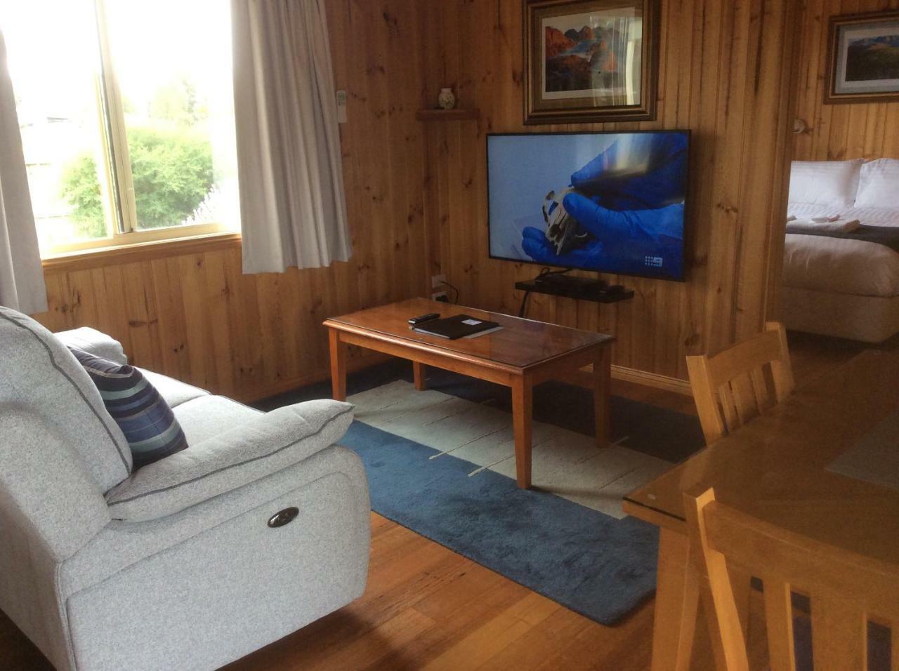 Swansea Cottages & Lodge Suites Екстериор снимка